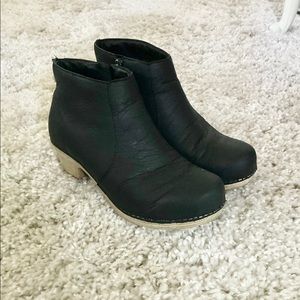 Dansko Maria Nubuck Bootie